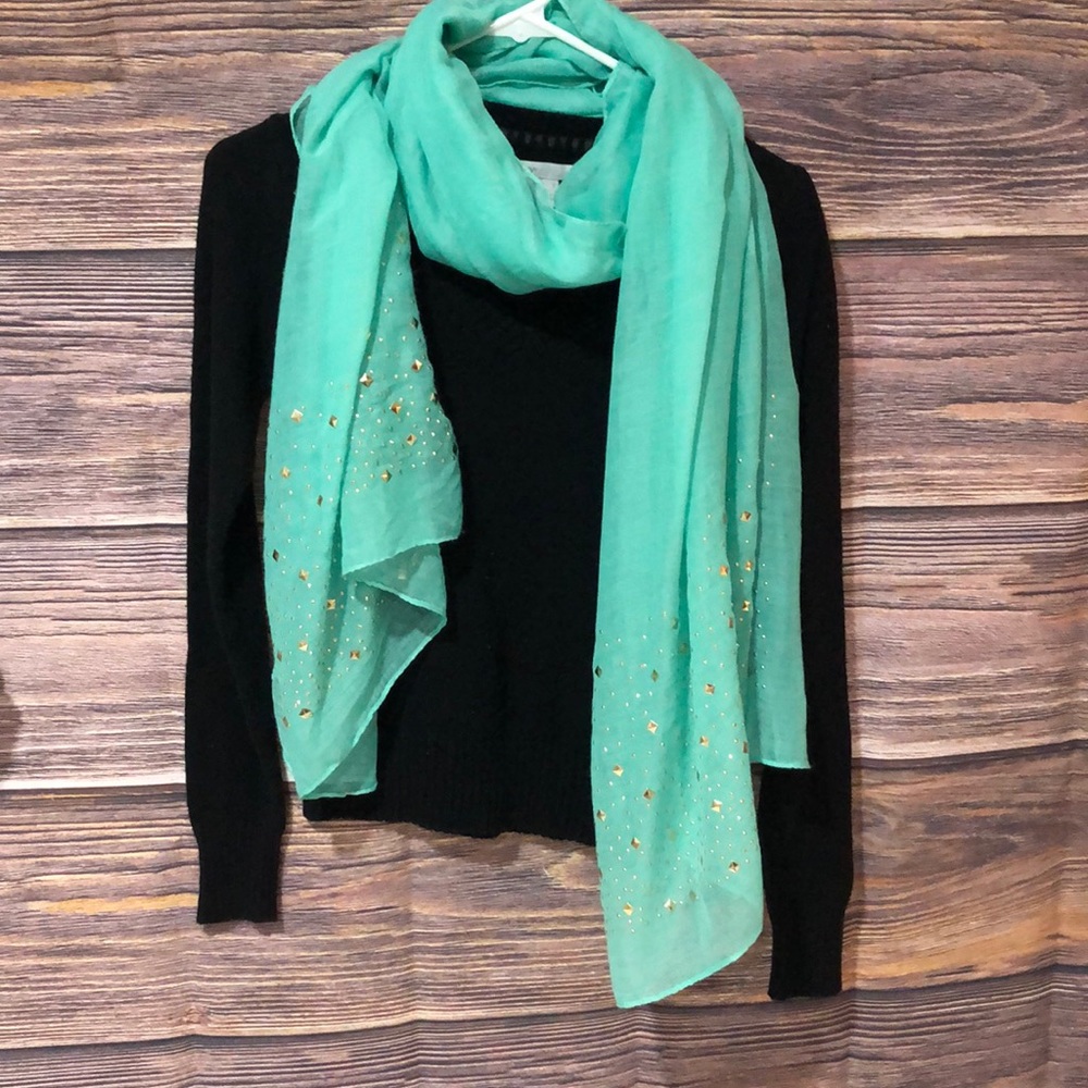 Turquoise light scarf